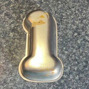 Wilton Silver Number One Cake Pan